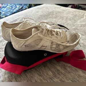 Nfinity Cheer Shoes - W US 9